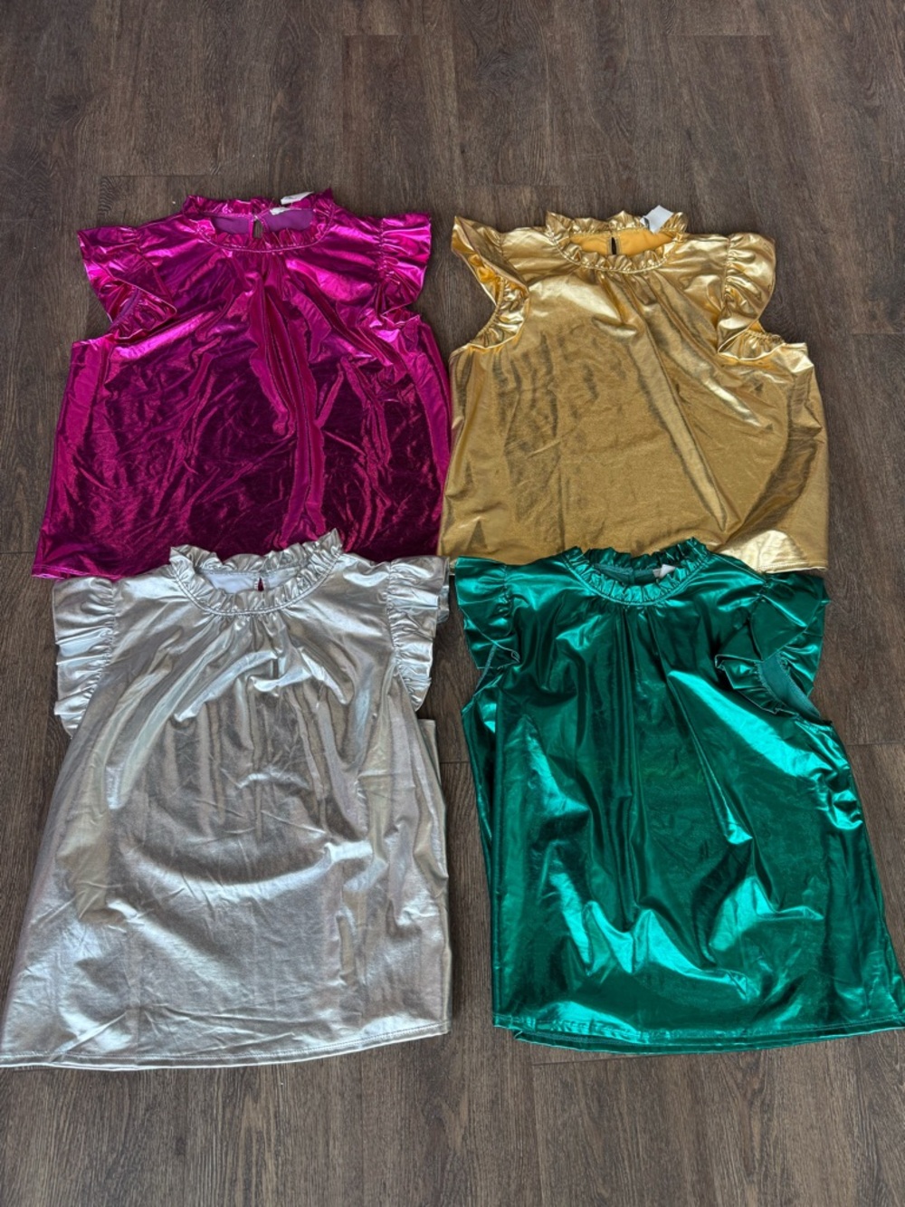 Jodifl Metallic Ruffle Sleeve Top Lot S17 - Picture 1 of 6